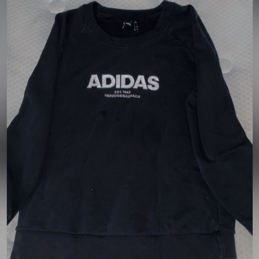 Adidas Crewneck 
L